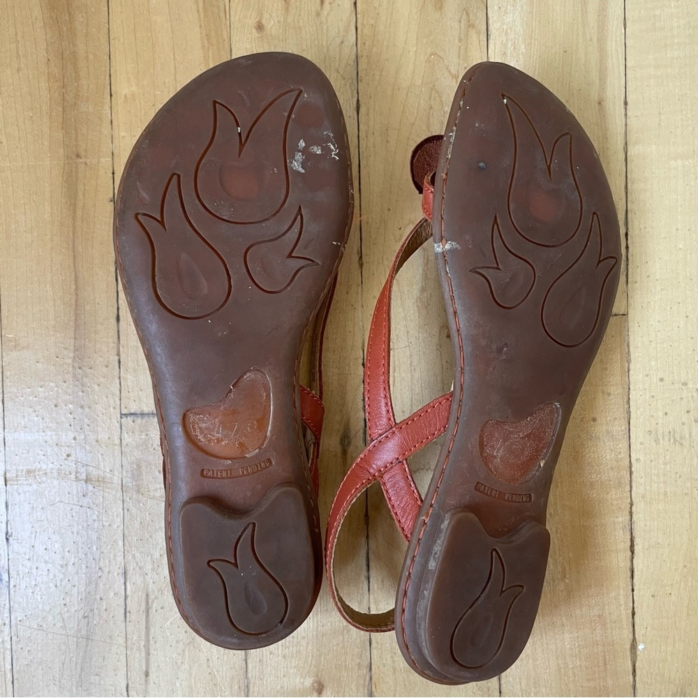 Born Tan Leather Sling Back Thong Sandals w/Coral Leather‎ Flowers Size 6 Boho - Picture 4 of 6